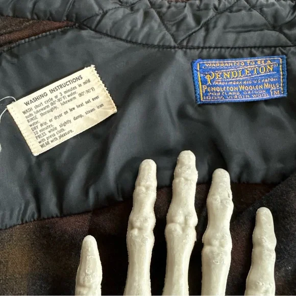 💀 SOLD 💀 Vintage 50s Pendleton Dark Plaid Loop Collar S/S Wool Lodge Shirt ~ M - Picture 8 of 8